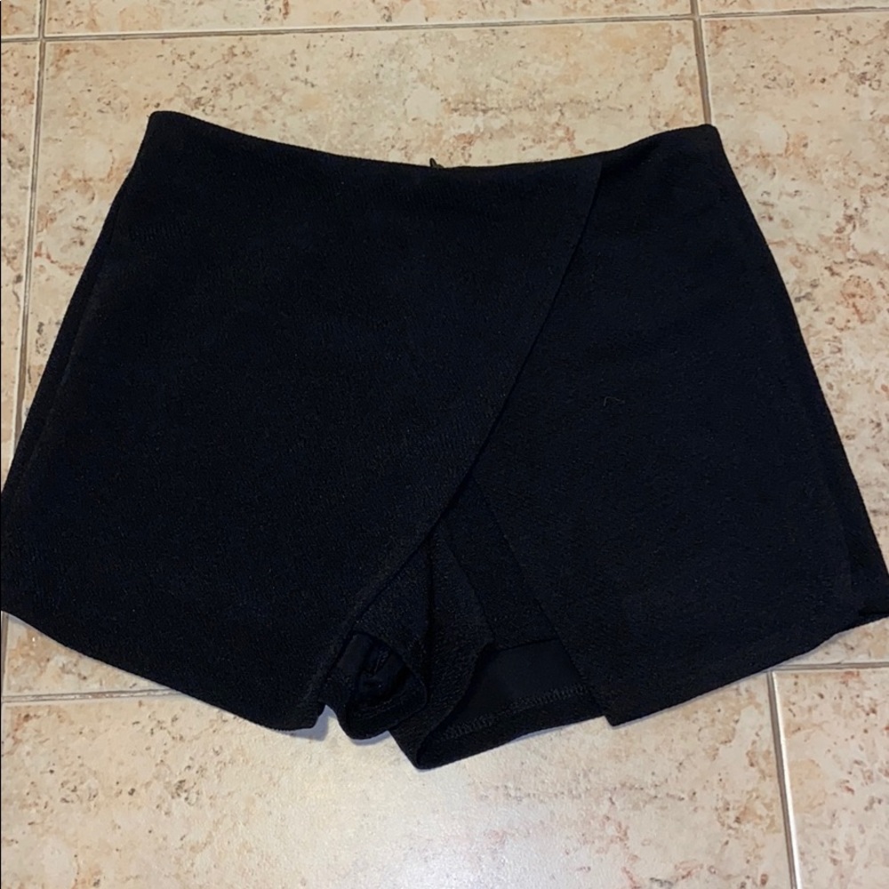 Mieeion Skort